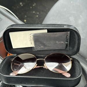 Almost new coach sunglasses